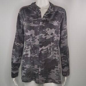 Knox Rose Gray Camo Snap‎ Front Jacket